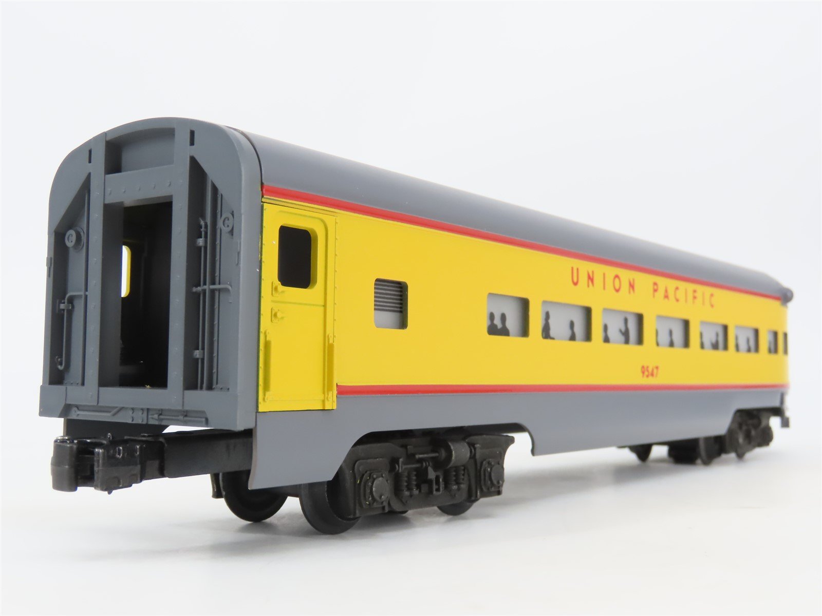O Gauge 3-Rail Lionel 6-9547 UP Union Pacific Aluminum Observation Passenger