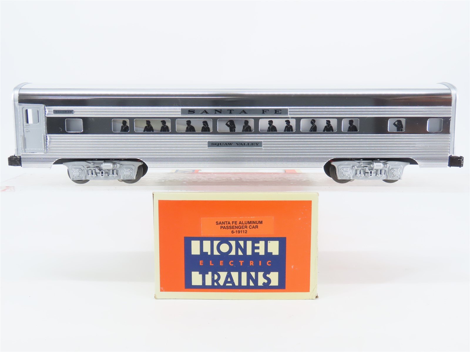 O Gauge 3-Rail Lionel 6-19112 ATSF Santa Fe Pullman Passenger "Squaw Valley"