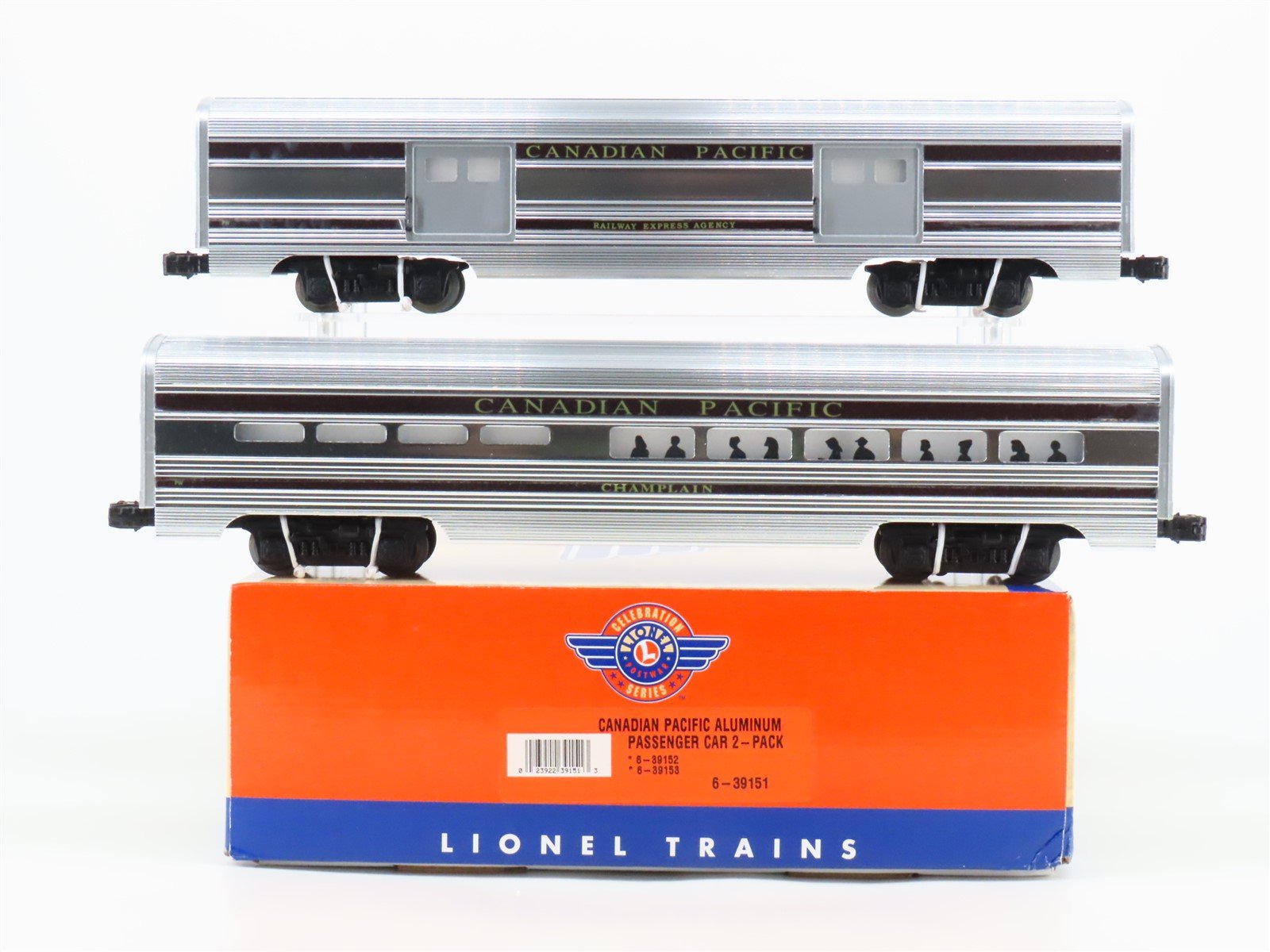 O Gauge 3-Rail Lionel 6-39151 CP Canadian Pacific Aluminum 2-Car Passenger Set