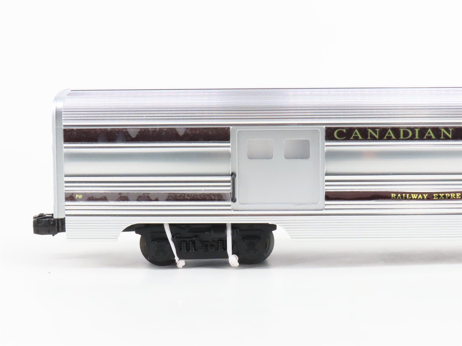 O Gauge 3-Rail Lionel 6-39151 CP Canadian Pacific Aluminum 2-Car Passenger Set