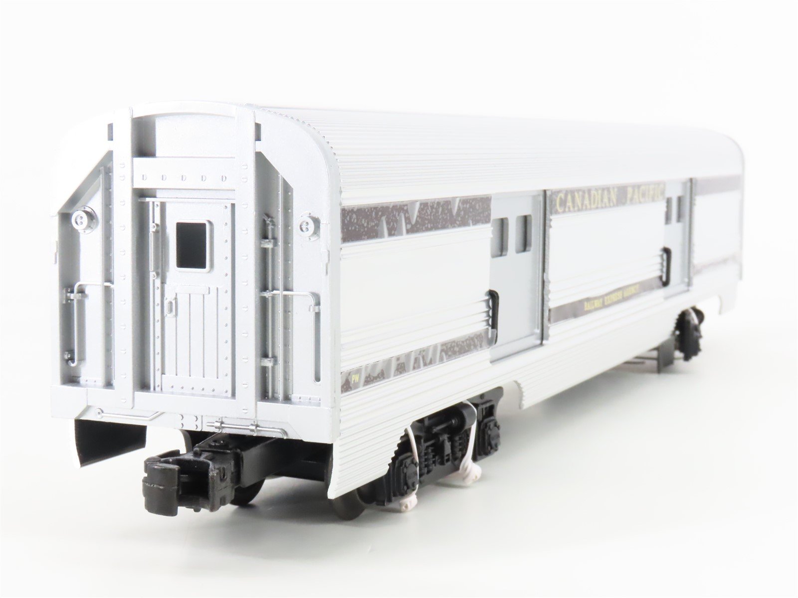 O Gauge 3-Rail Lionel 6-39151 CP Canadian Pacific Aluminum 2-Car Passenger Set