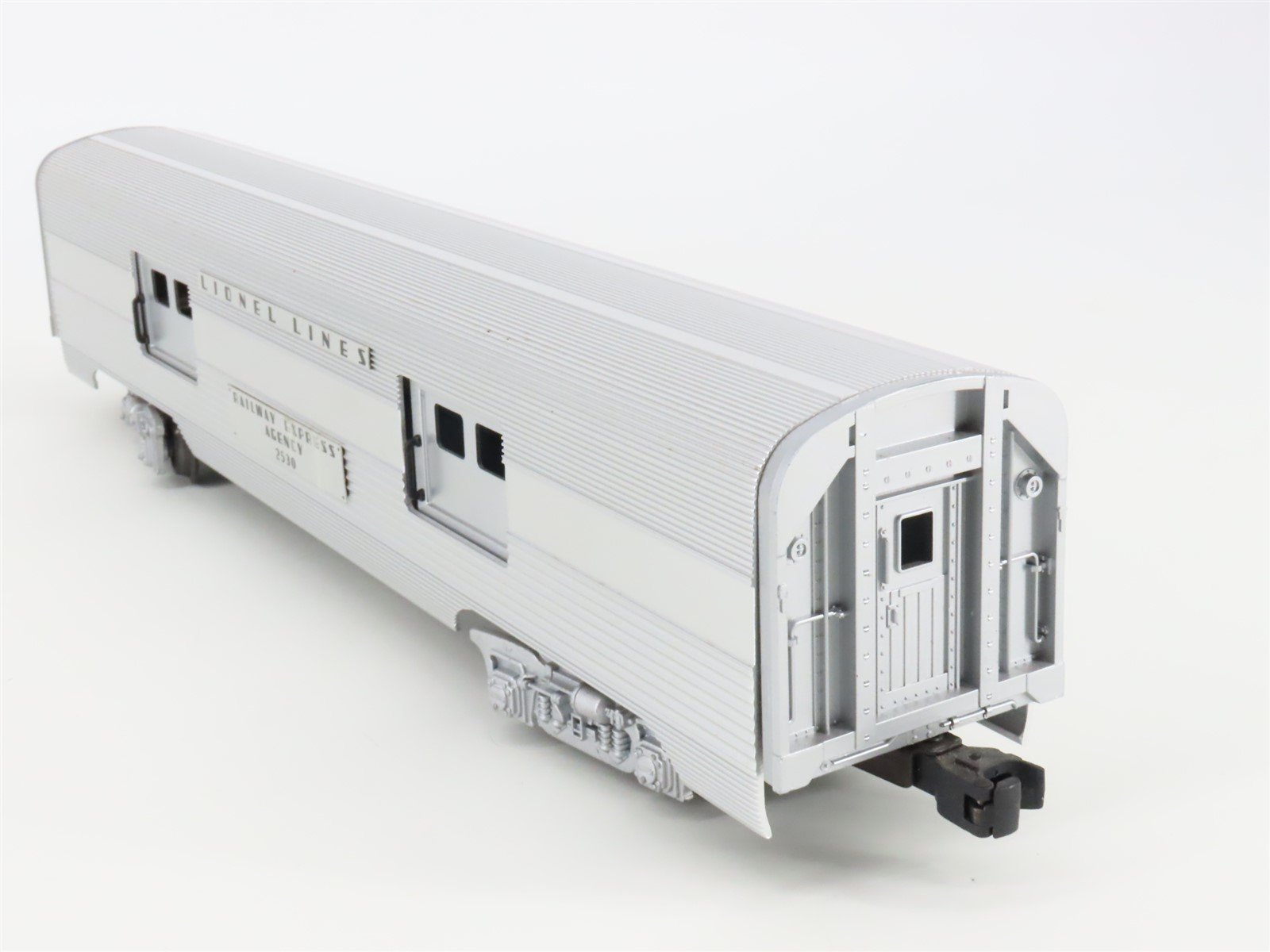 O Gauge 3-Rail Lionel 6-19160 Lionel Lines Aluminum Baggage Passenger #2530