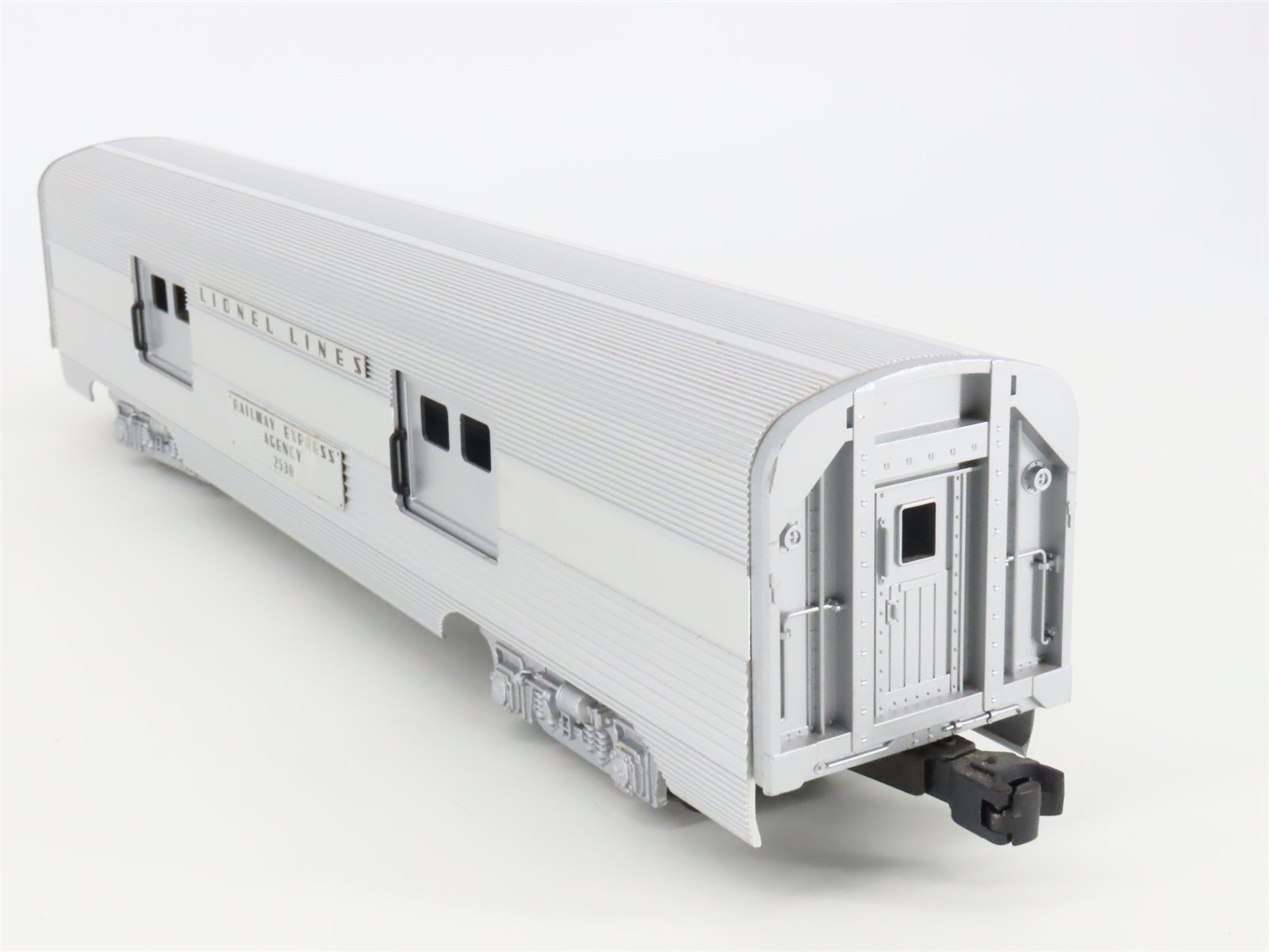 O Gauge 3-Rail Lionel 6-19160 Lionel Lines Aluminum Baggage Passenger #2530