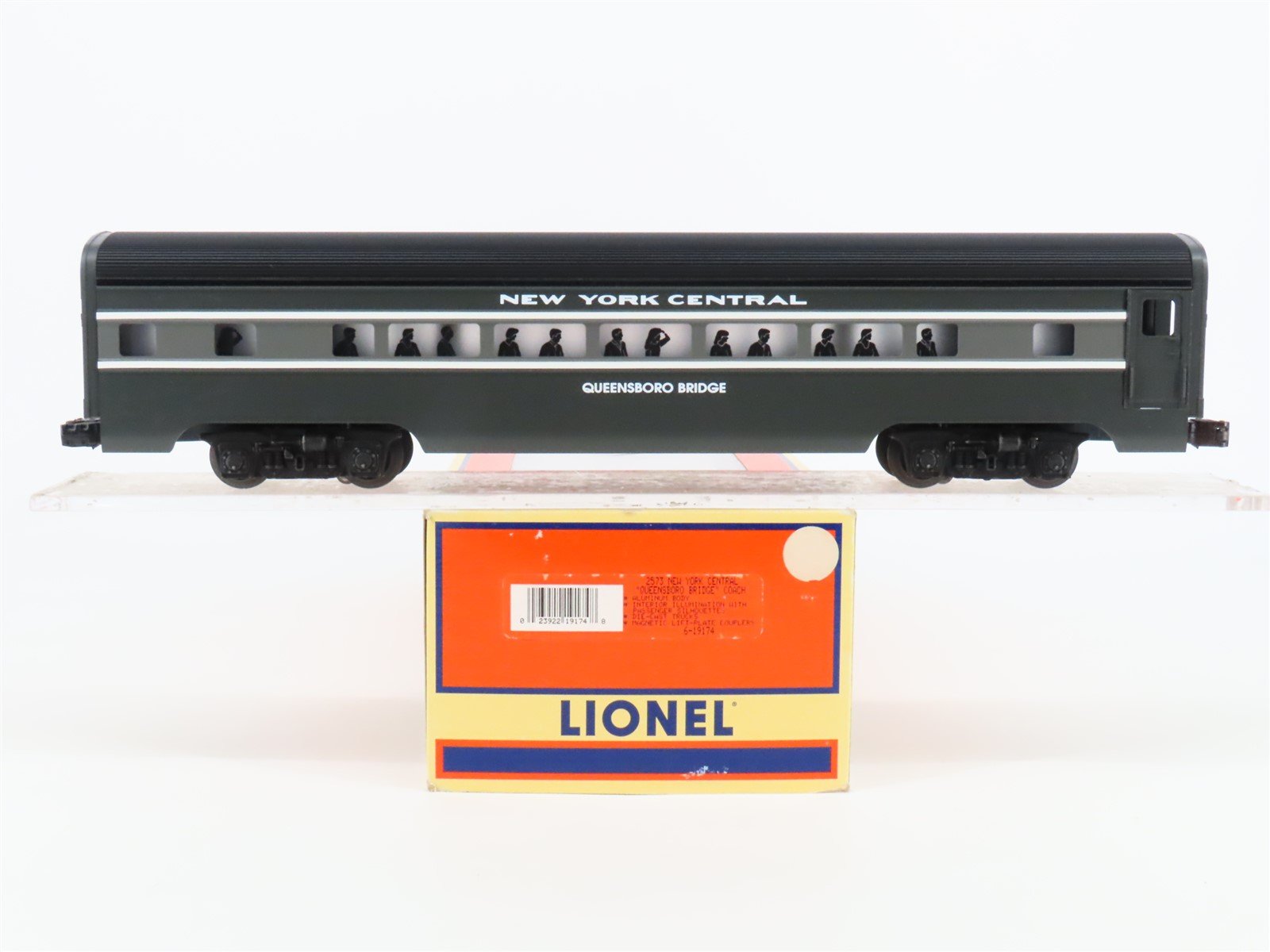 O Gauge 3-Rail Lionel 6-19174 NYC Aluminum Coach Passenger "Queensboro Bridge"