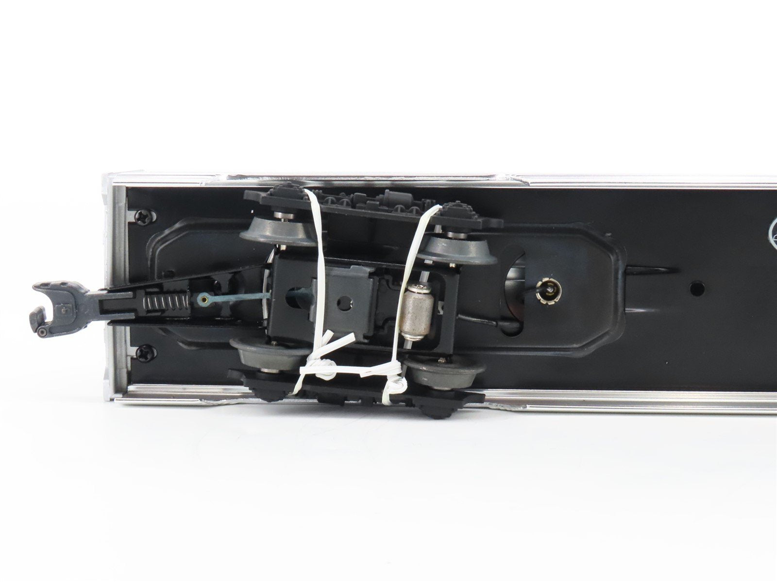 O Gauge 3-Rail Lionel Celebration 6-39106 CP Canadian Pacific Passenger 2-Pack