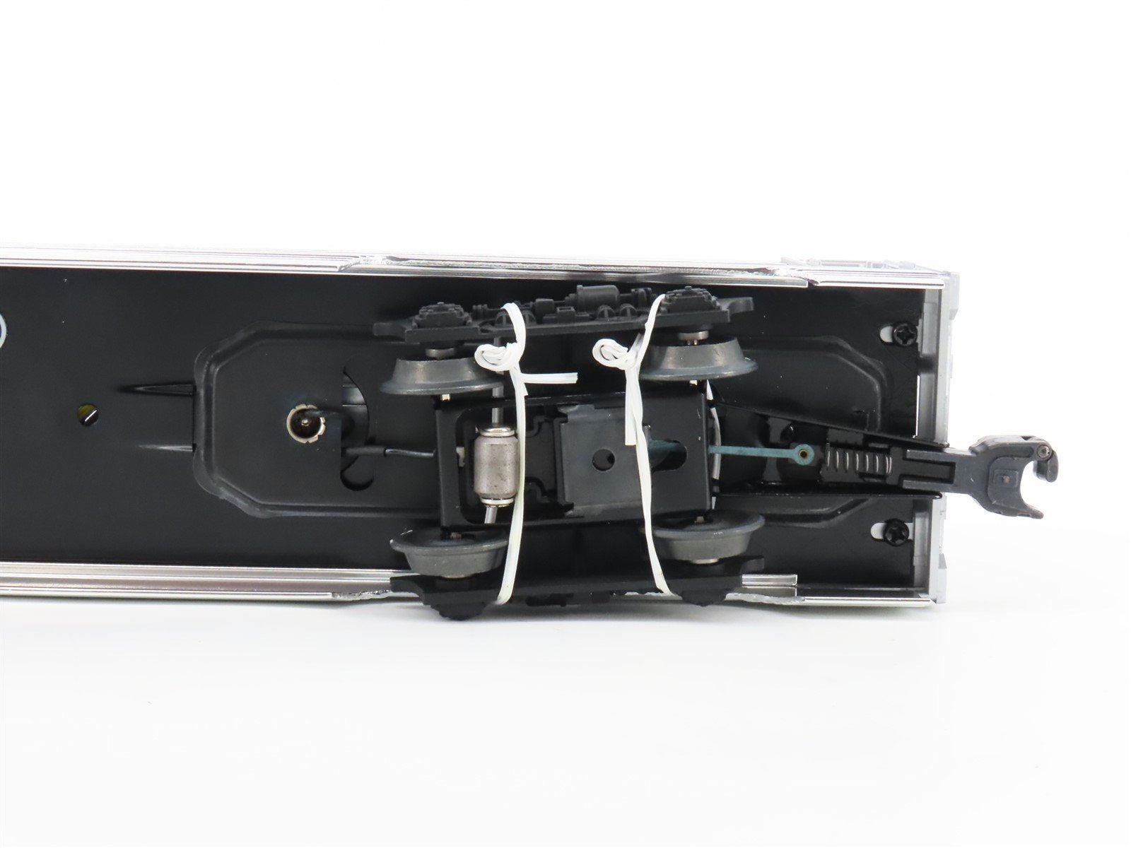 O Gauge 3-Rail Lionel Celebration 6-39106 CP Canadian Pacific Passenger 2-Pack