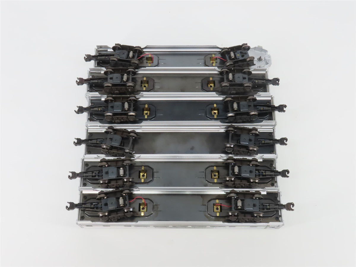 O Gauge 3-Rail Lionel CBQ Burlington Silver Aluminum 6-Car Passenger Set