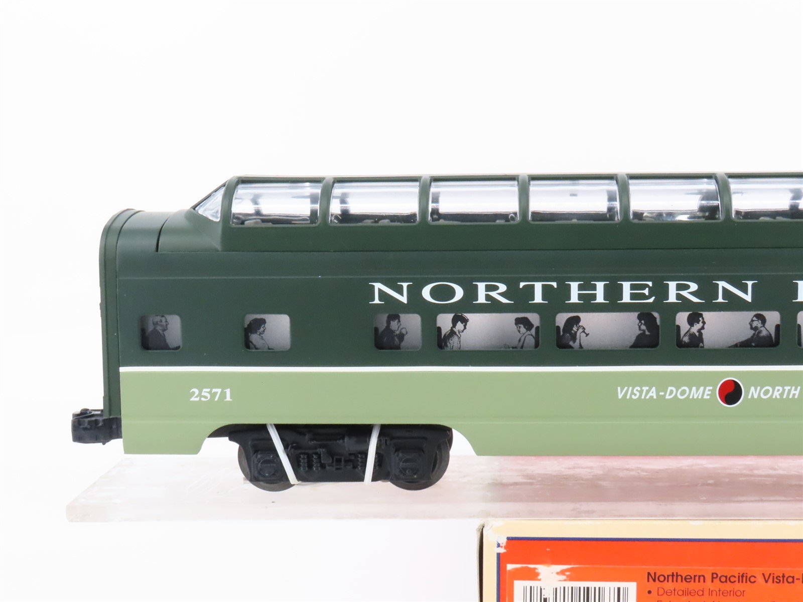 O Gauge 3-Rail Lionel 6-19167 NP Northern Pacific Full Vista-Dome Passenger 2571