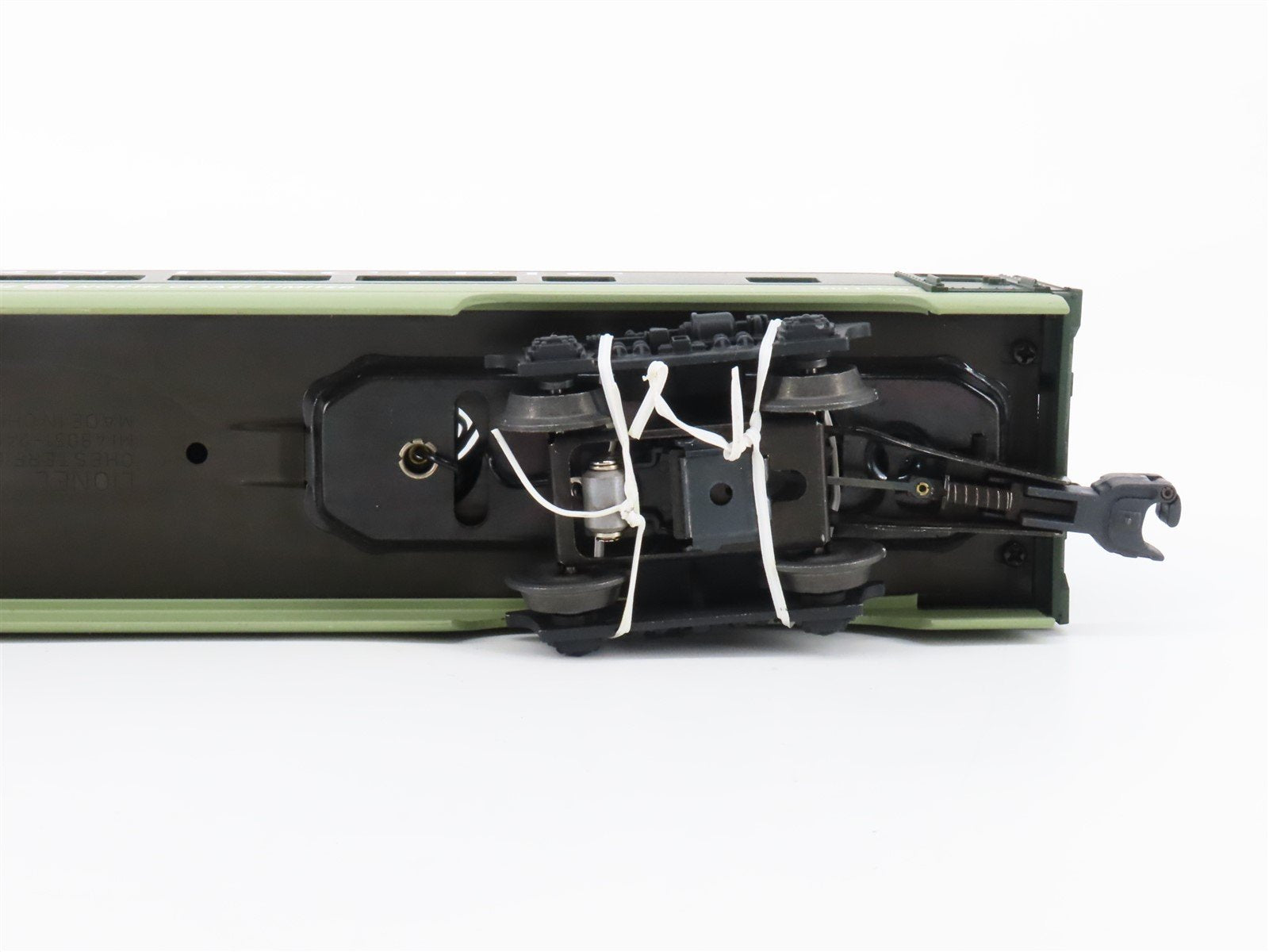 O Gauge 3-Rail Lionel 6-19167 NP Northern Pacific Full Vista-Dome Passenger 2571