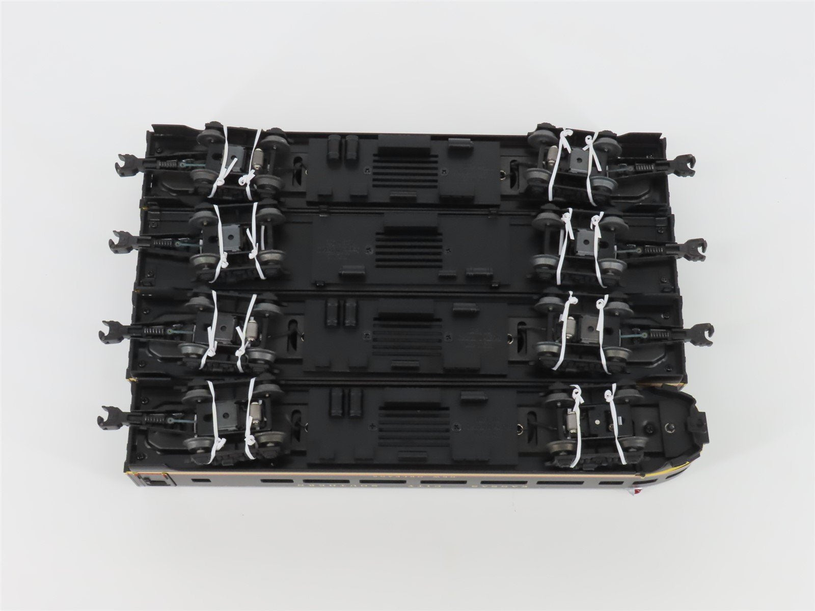 O Gauge 3-Rail Lionel 6-19194 KCS Railway Aluminum Passenger 4-Car Set