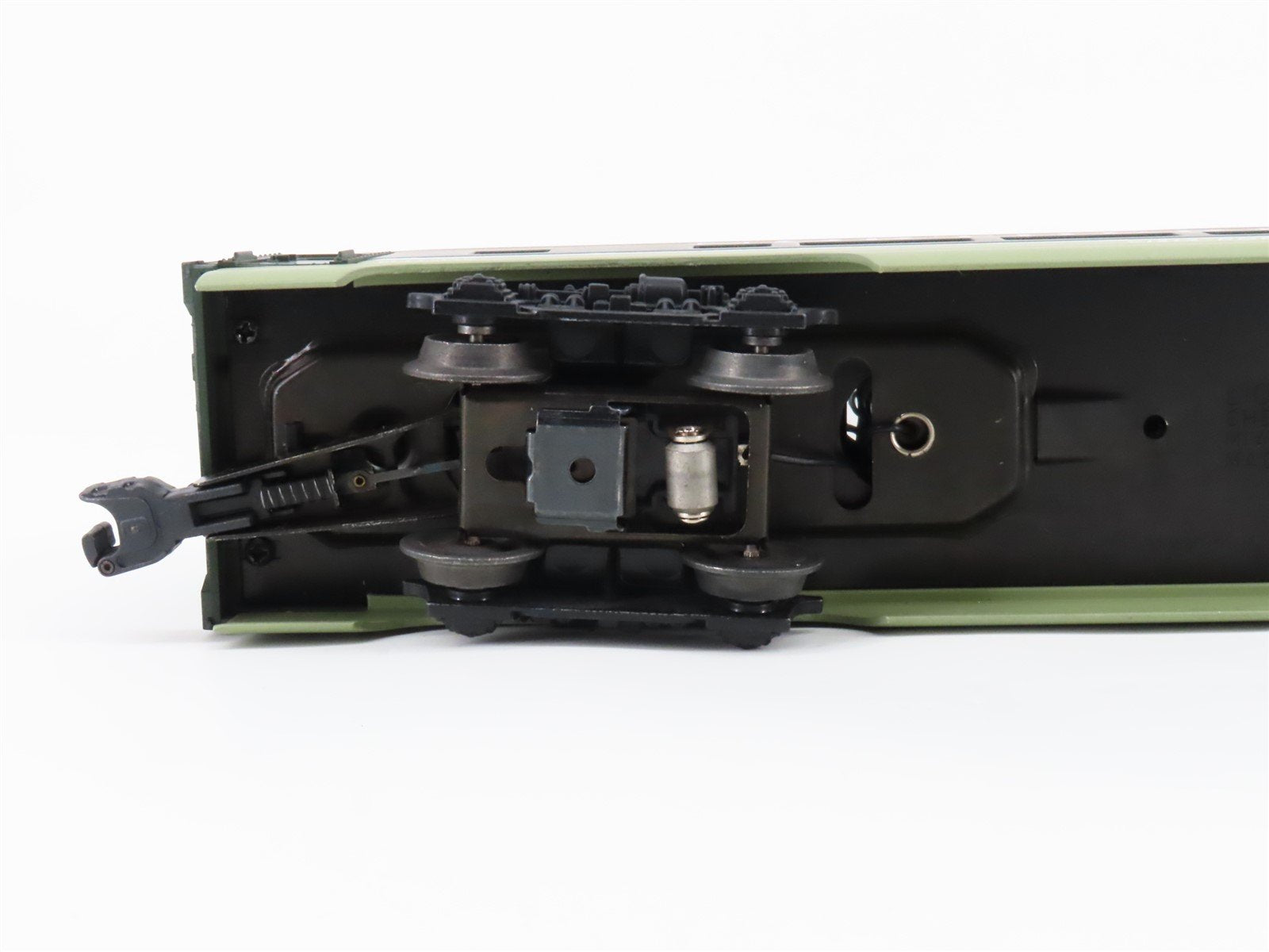 O Gauge 3-Rail Lionel 6-19167 NP Northern Pacific Vista Dome Coach Passenger