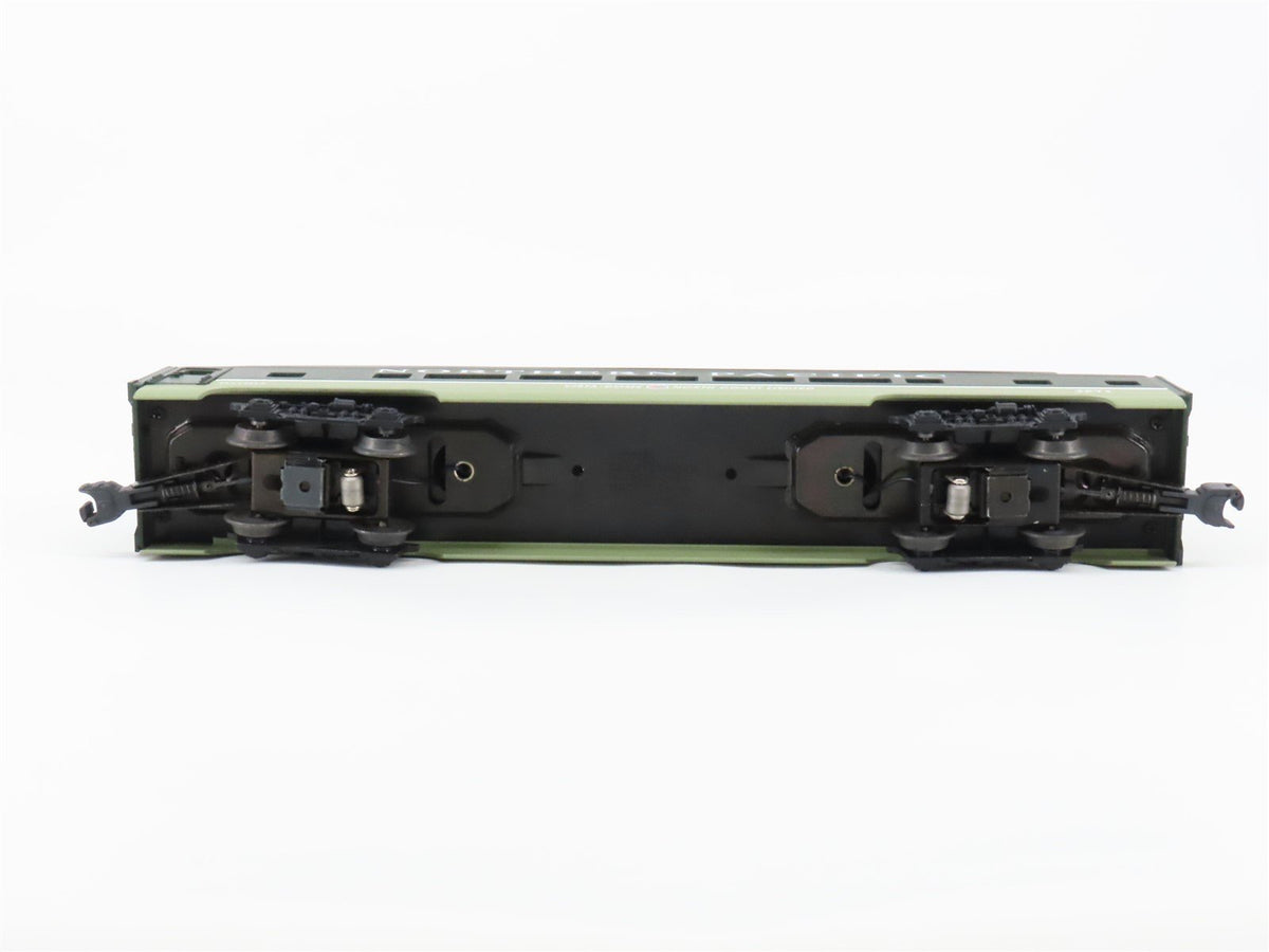 O Gauge 3-Rail Lionel 6-19167 NP Northern Pacific Vista Dome Coach Passenger