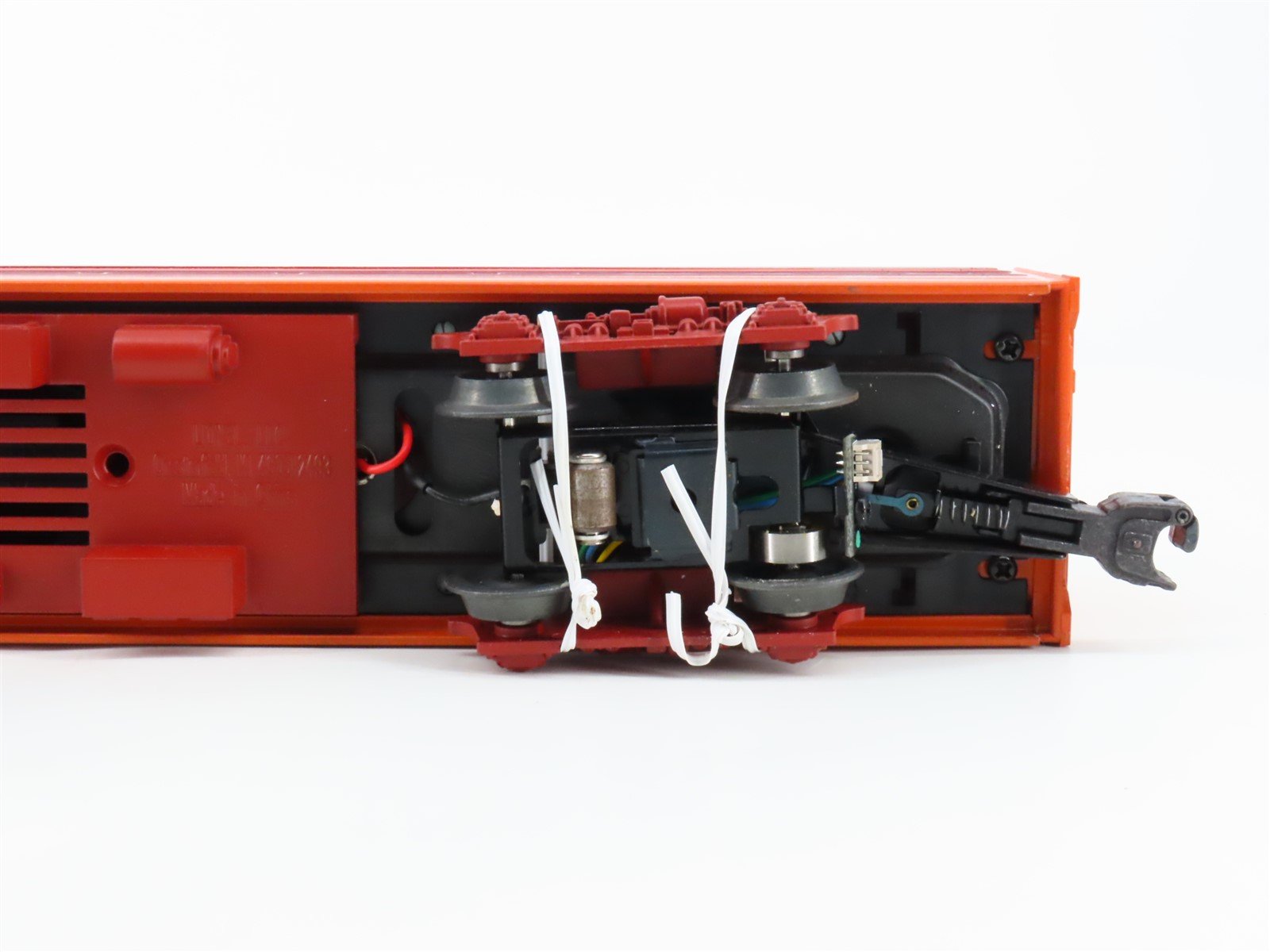 O 3-Rail Lionel 6-39105 MILW Hiawatha Coach Passenger 