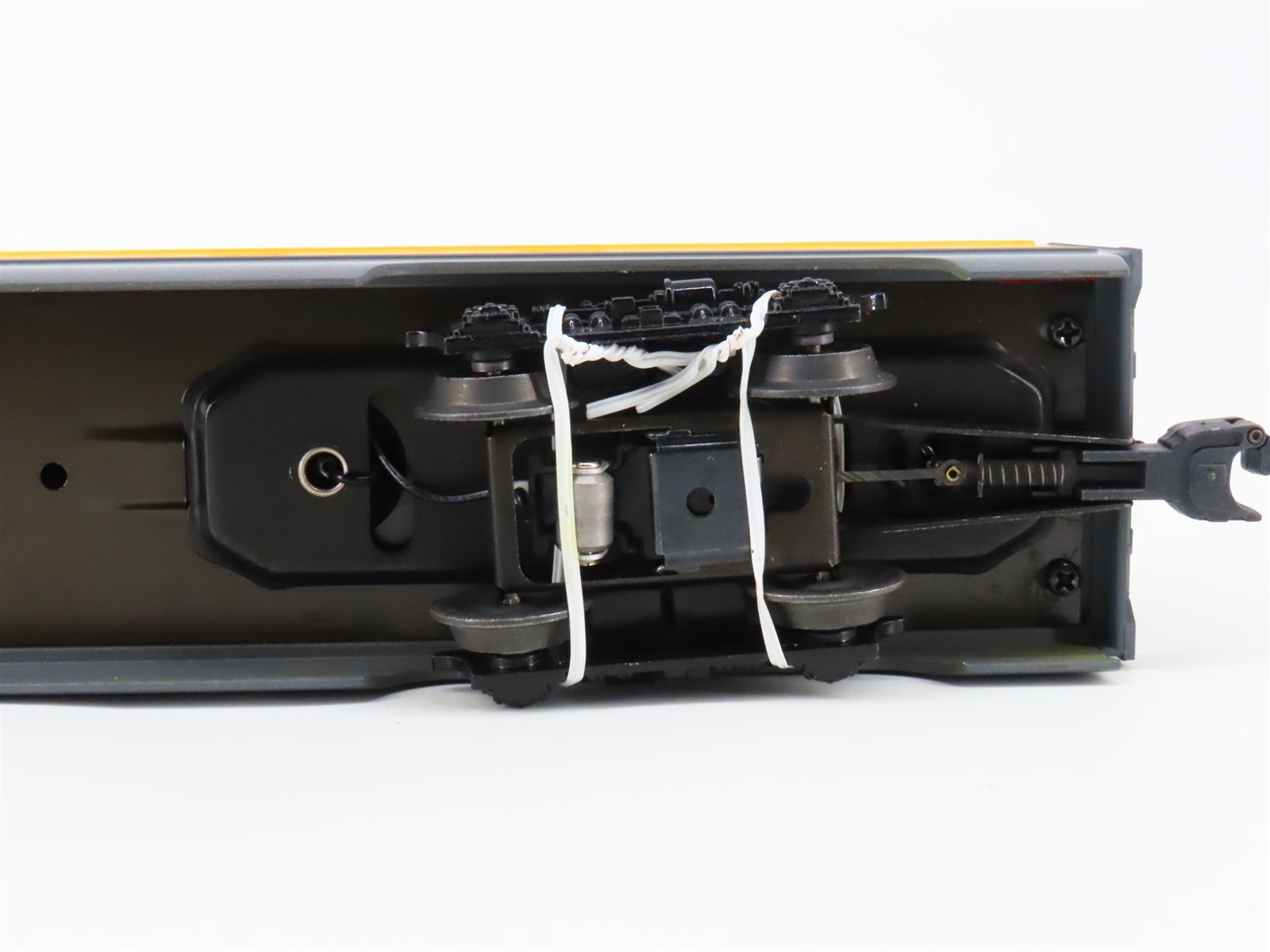 O Gauge 3-Rail Lionel 6-19152 UP Union Pacific Duplex Roomette Passenger