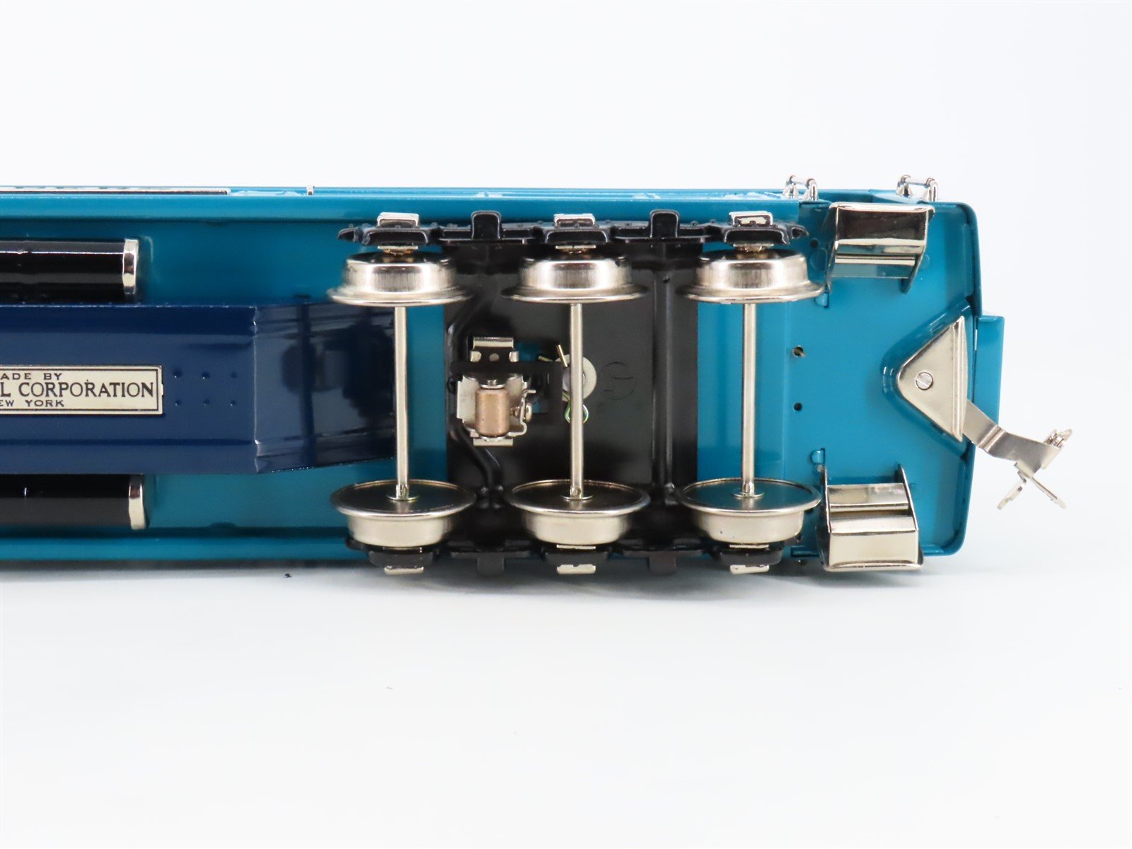 Standard Gauge Lionel 11-40041 Blue Comet Baggage Passenger Car #432 