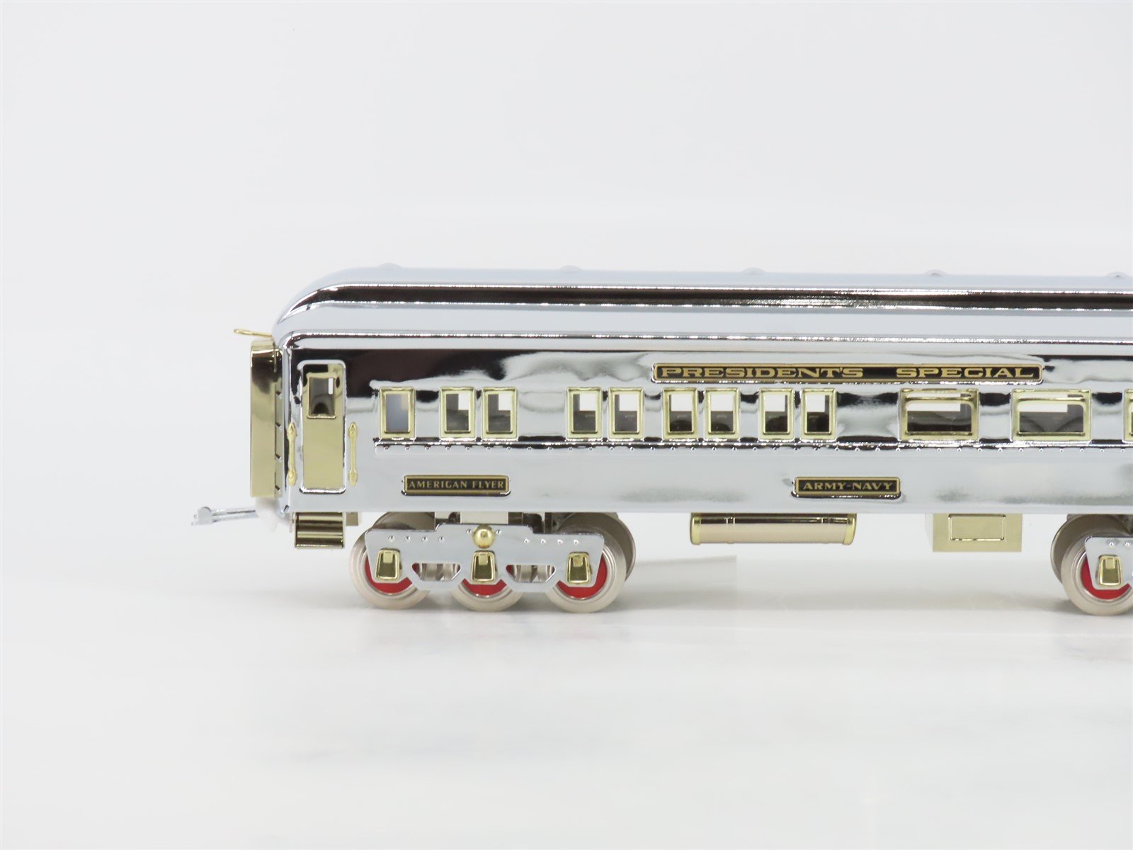 Standard Gauge Lionel 6-12427 I-4392 Presidential Obs Passenger Army-Navy