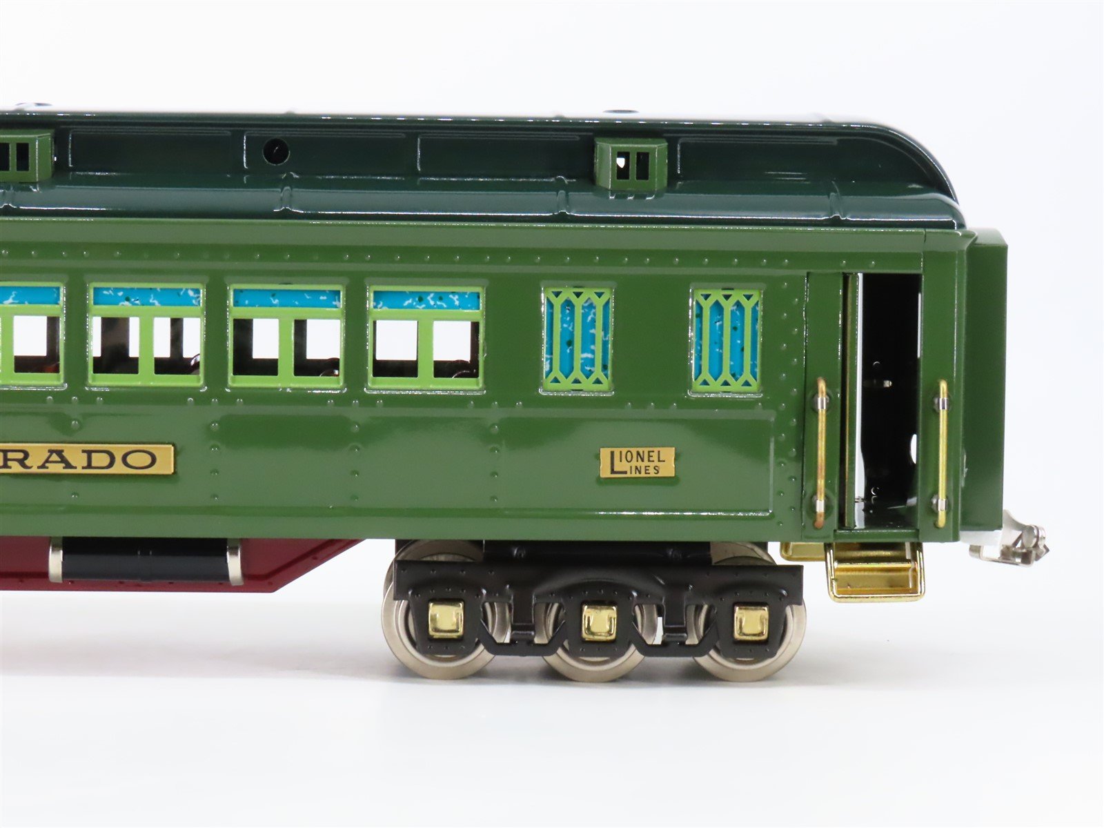 Standard Gauge Lionel Classic Metal Coach/Observation Passenger 3-Car Set