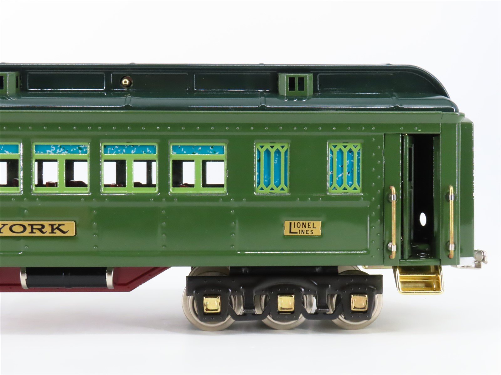 Standard Gauge Lionel Classic Metal Coach/Observation Passenger 3-Car Set