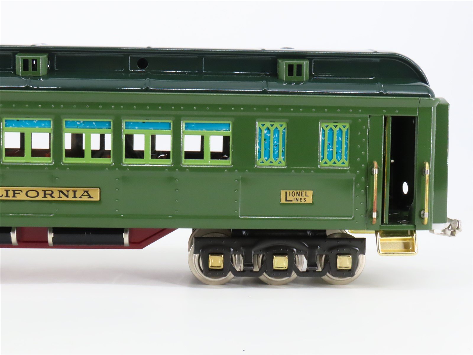 Standard Gauge Lionel Classic Metal Coach/Observation Passenger 3-Car Set