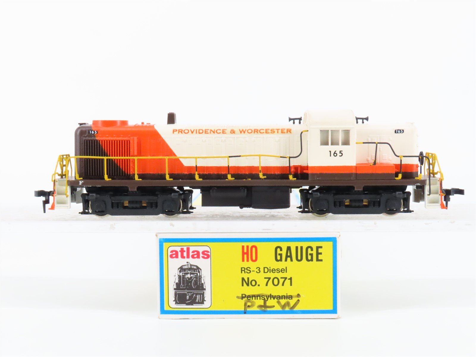 HO Scale Atlas/KATO 7071 P&W Providence & Worcester RS-3 Diesel #165 - Custom