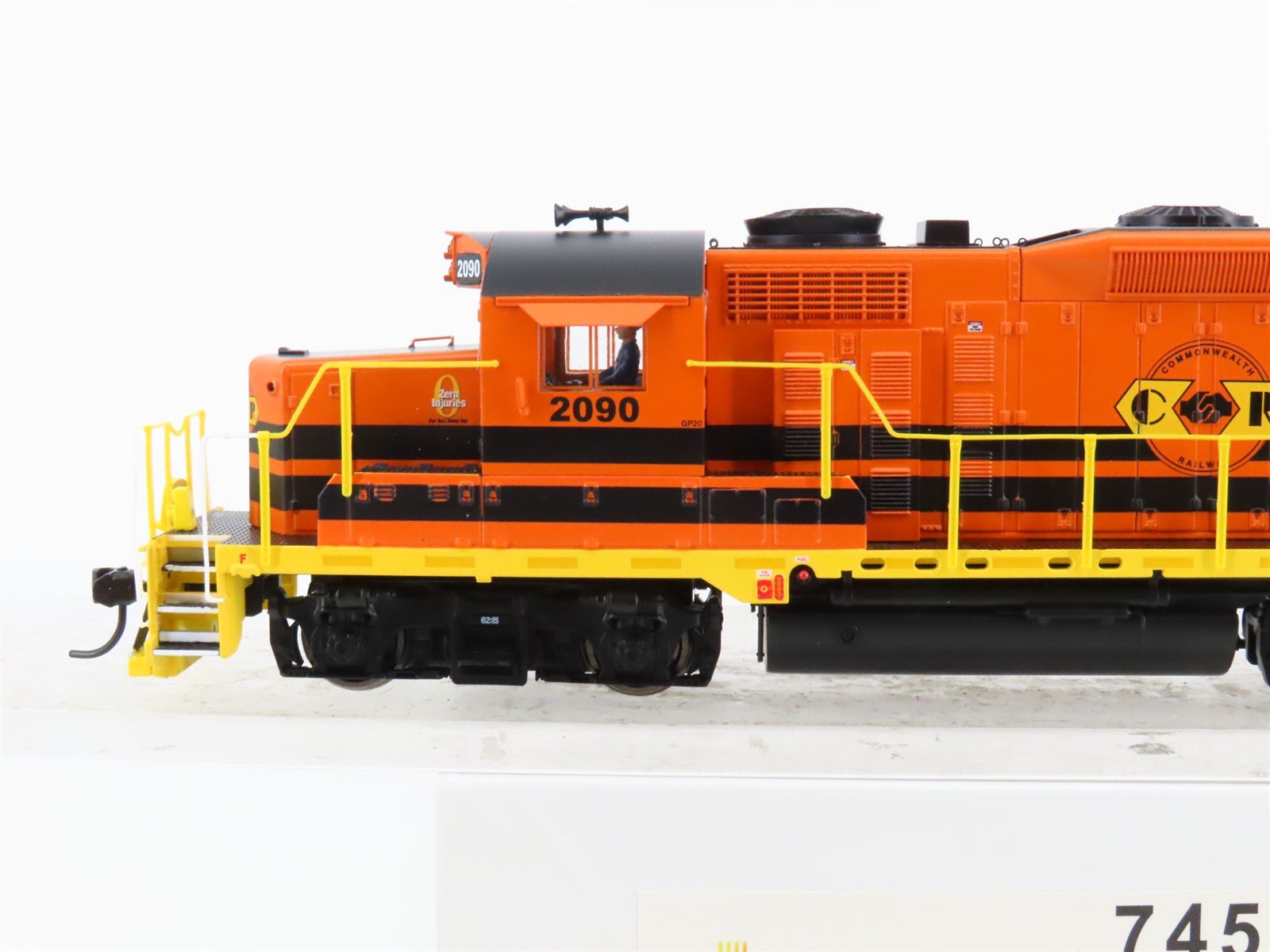 HO Broadway Limited BLI 7456 CWRY Commonwealth EMD GP20 Diesel #2090 - Paragon4