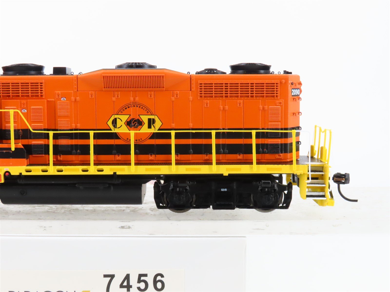 HO Broadway Limited BLI 7456 CWRY Commonwealth EMD GP20 Diesel #2090 - Paragon4