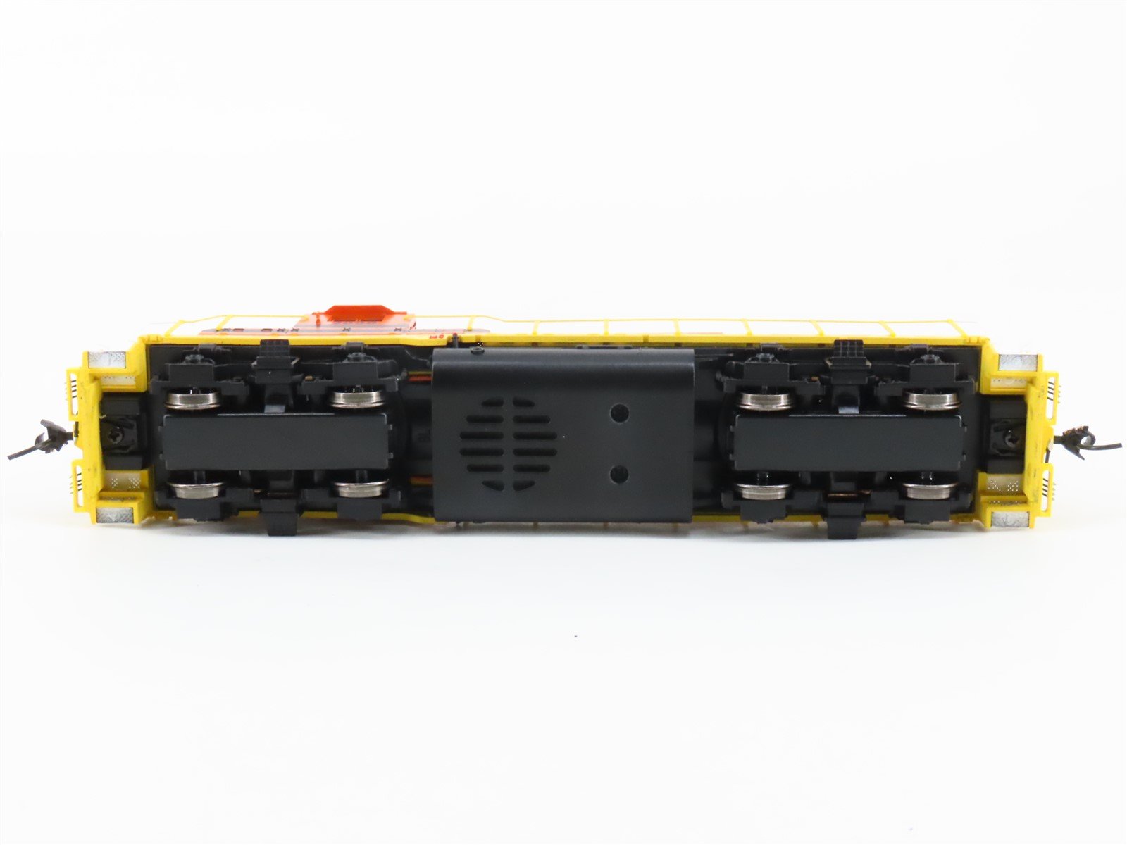 HO Broadway Limited BLI 7456 CWRY Commonwealth EMD GP20 Diesel #2090 - Paragon4