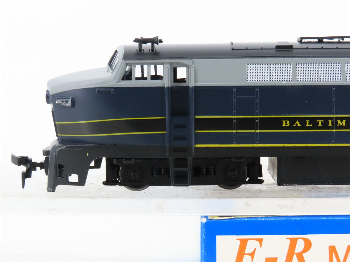 HO Scale E-R Models/Roco 040-4104 B&amp;O Baltimore &amp; Ohio Sharknose Diesel #855