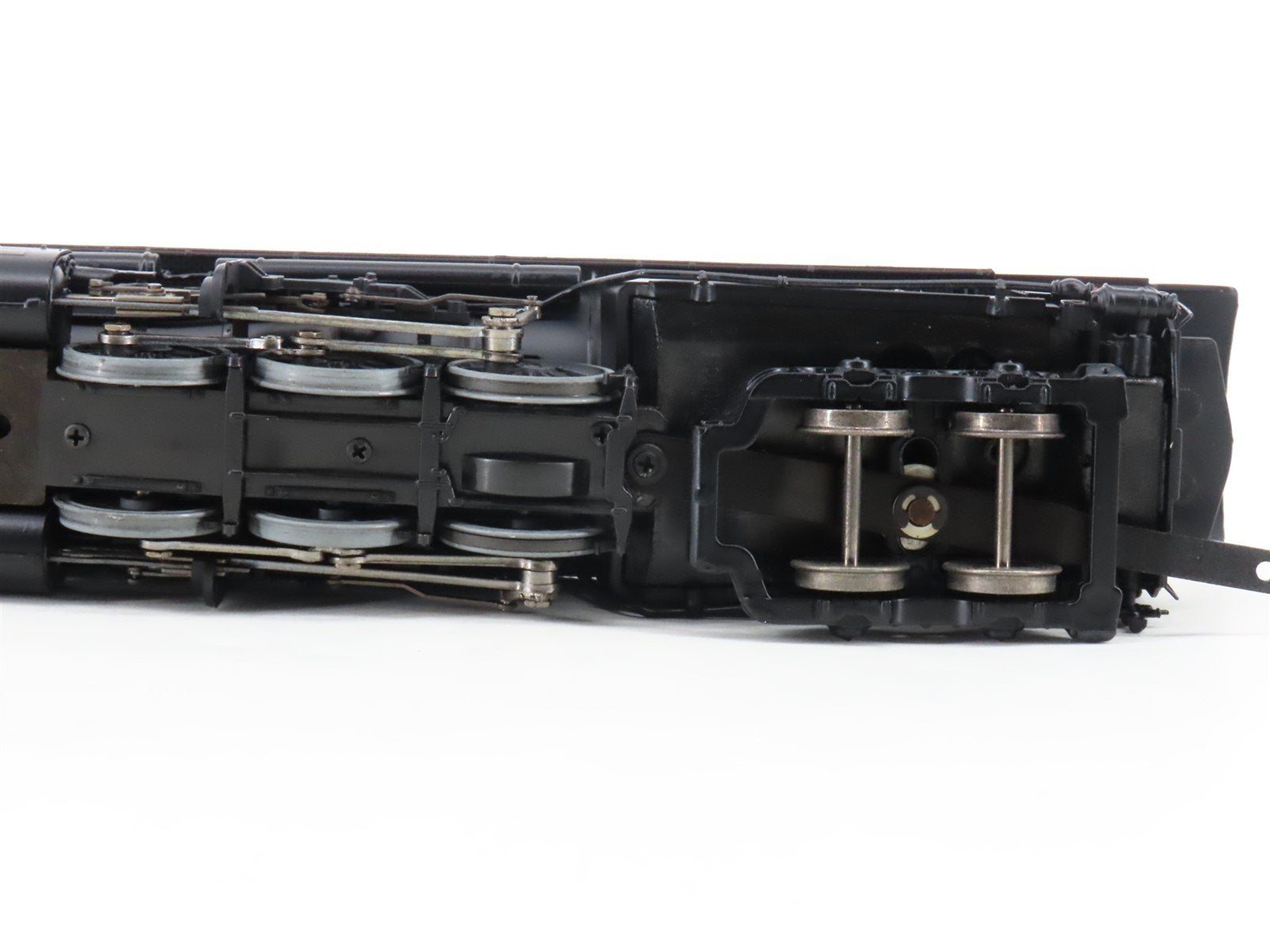 HO Broadway Limited BLI 015 Unlettered 2-6-6-4 Class A Steam w/ DCC & Sound