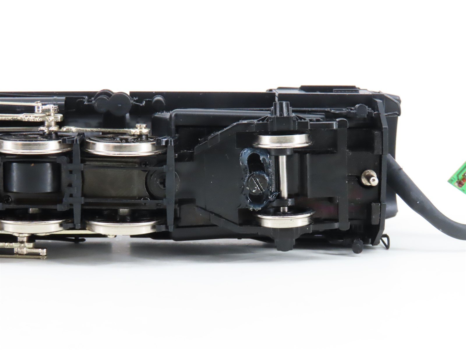 HO Athearn Genesis G9006 NKP Nickel Plate Road 2-8-2 Light Steam #586 -DCC Ready