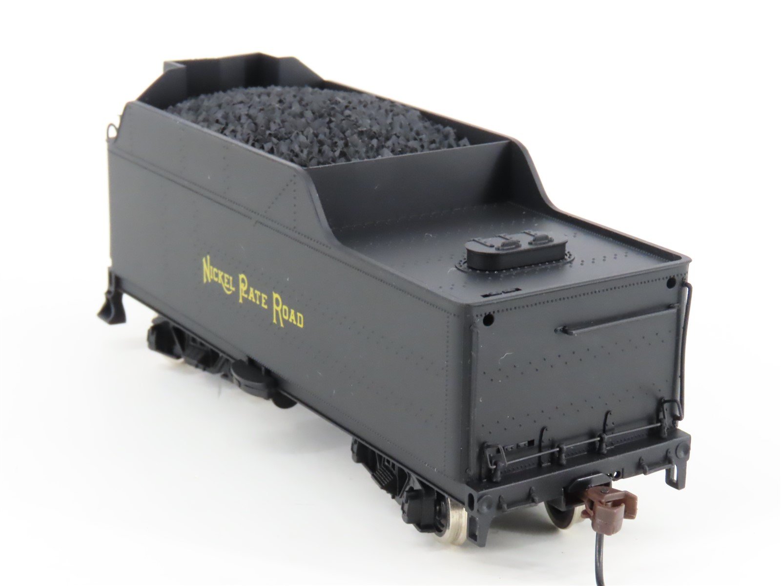 HO Athearn Genesis G9006 NKP Nickel Plate Road 2-8-2 Light Steam #586 -DCC Ready