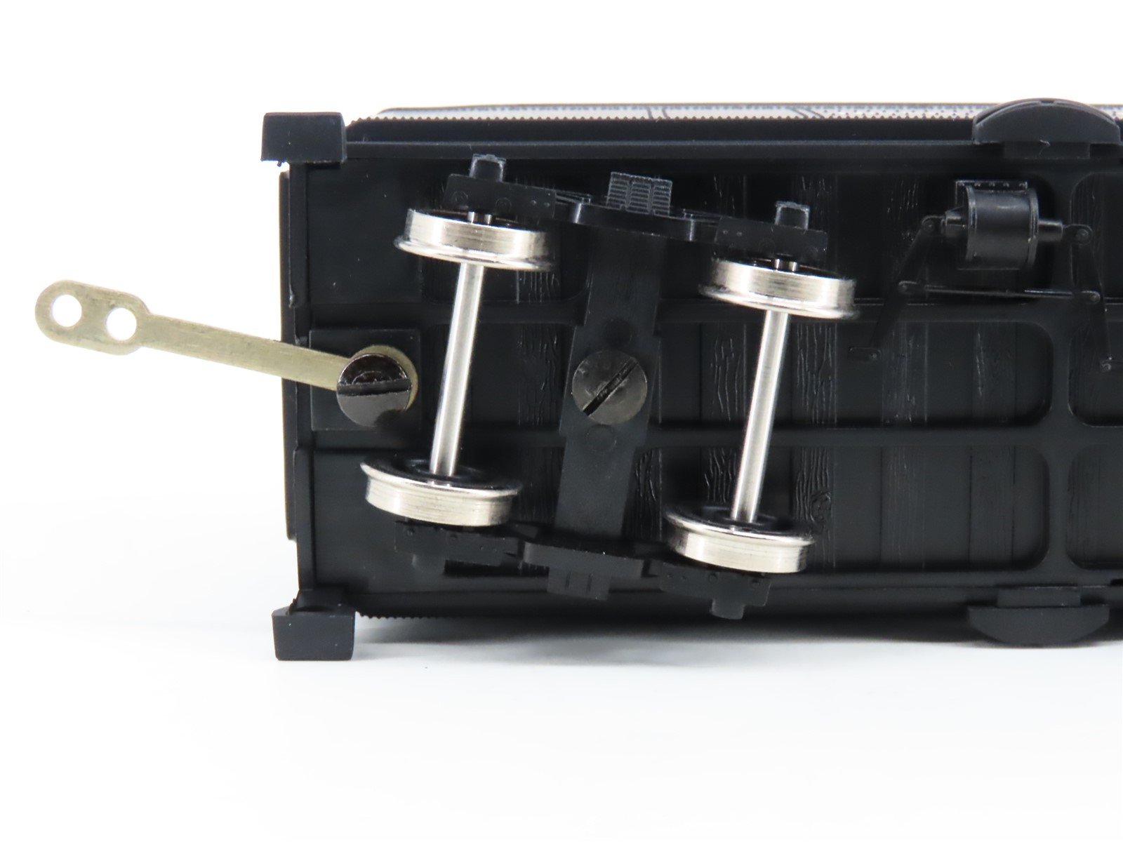 HO Athearn Genesis G9006 NKP Nickel Plate Road 2-8-2 Light Steam #586 -DCC Ready