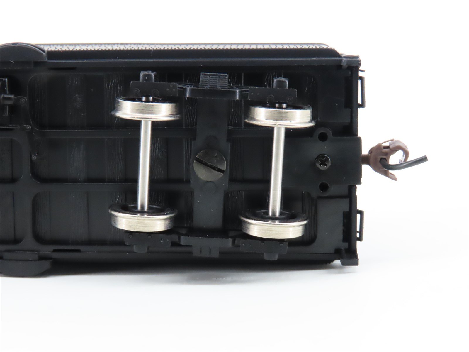 HO Athearn Genesis G9006 NKP Nickel Plate Road 2-8-2 Light Steam #586 -DCC Ready