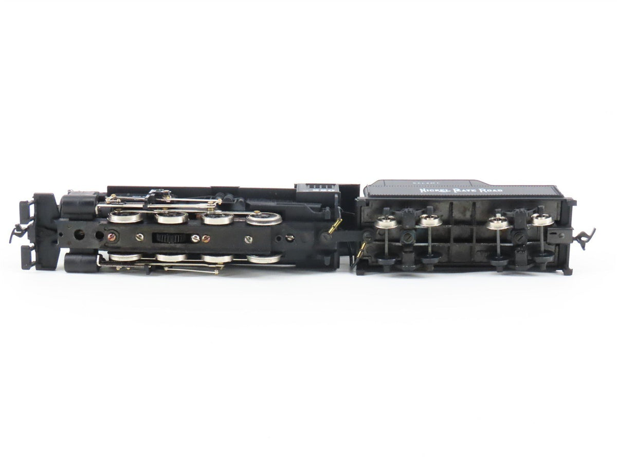 HO Scale Mantua 380-070 NKP Nickel Plate Road 0-8-0 Steam Switcher #220