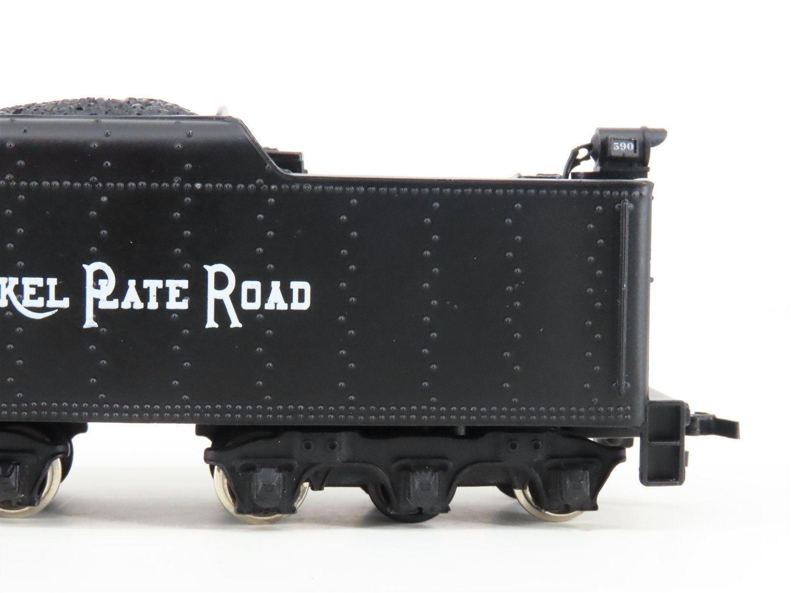 HO Scale Mantua 383-070 NKP Nickel Plate Road 2-8-2 Light Mikado Steam #590
