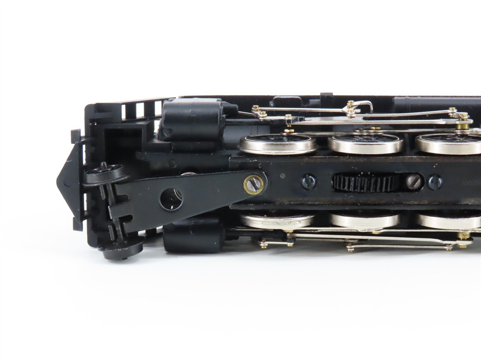 HO Scale Mantua 383-070 NKP Nickel Plate Road 2-8-2 Light Mikado Steam #590