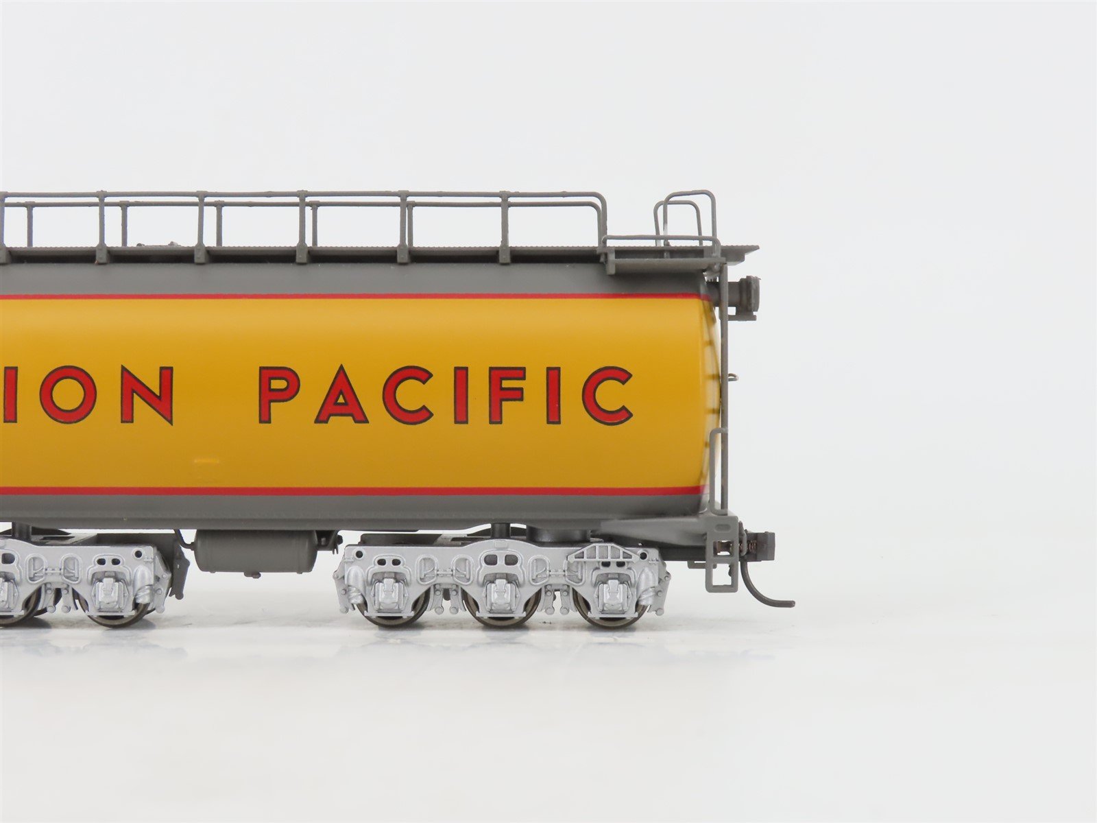 HO Scale Lionel 6-58104 UP Union Pacific Veranda Gas Turbine #66 w/ DCC & Sound