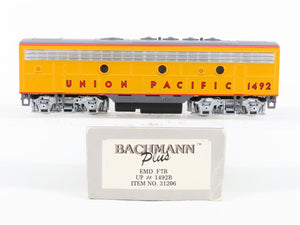 HO Scale Bachmann Plus 31206 UP Union Pacific EMD F7B Diesel Locomotive #1492