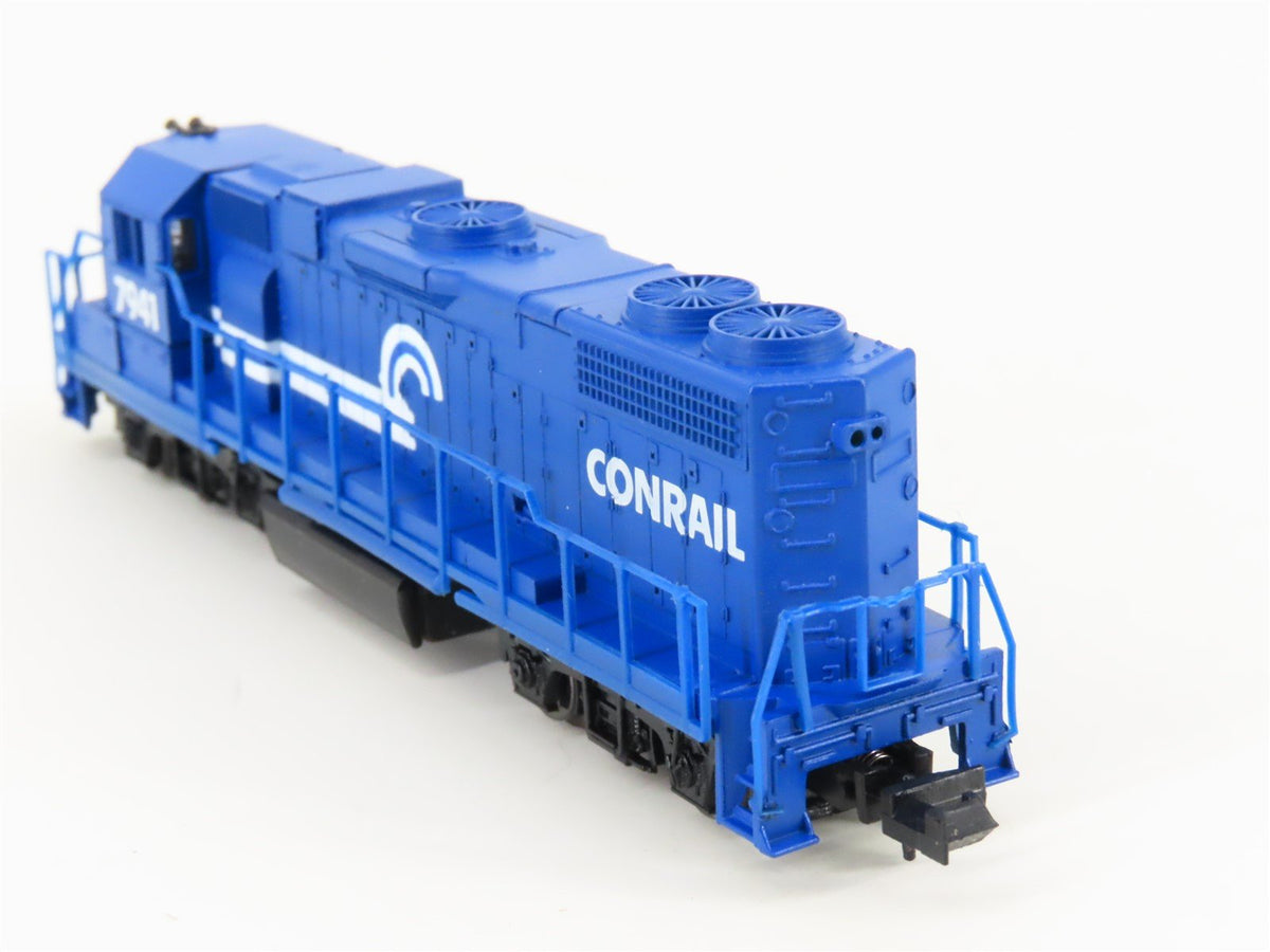 N Scale Life-Like 7846 CR Conrail EMD GP38 Diesel Locomotive #7941