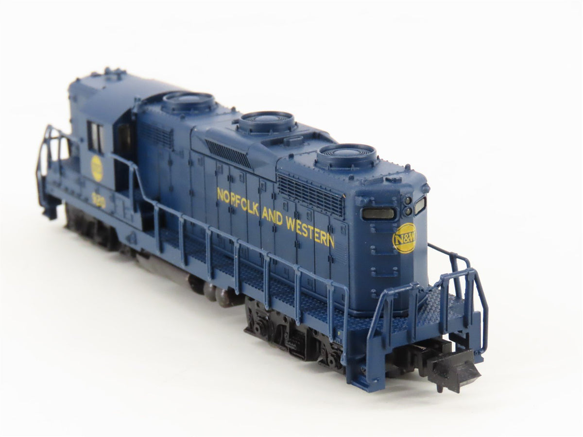 N Scale Life-Like 7114 N&amp;W Norfolk &amp; Western EMD GP18 High Nose Diesel #920