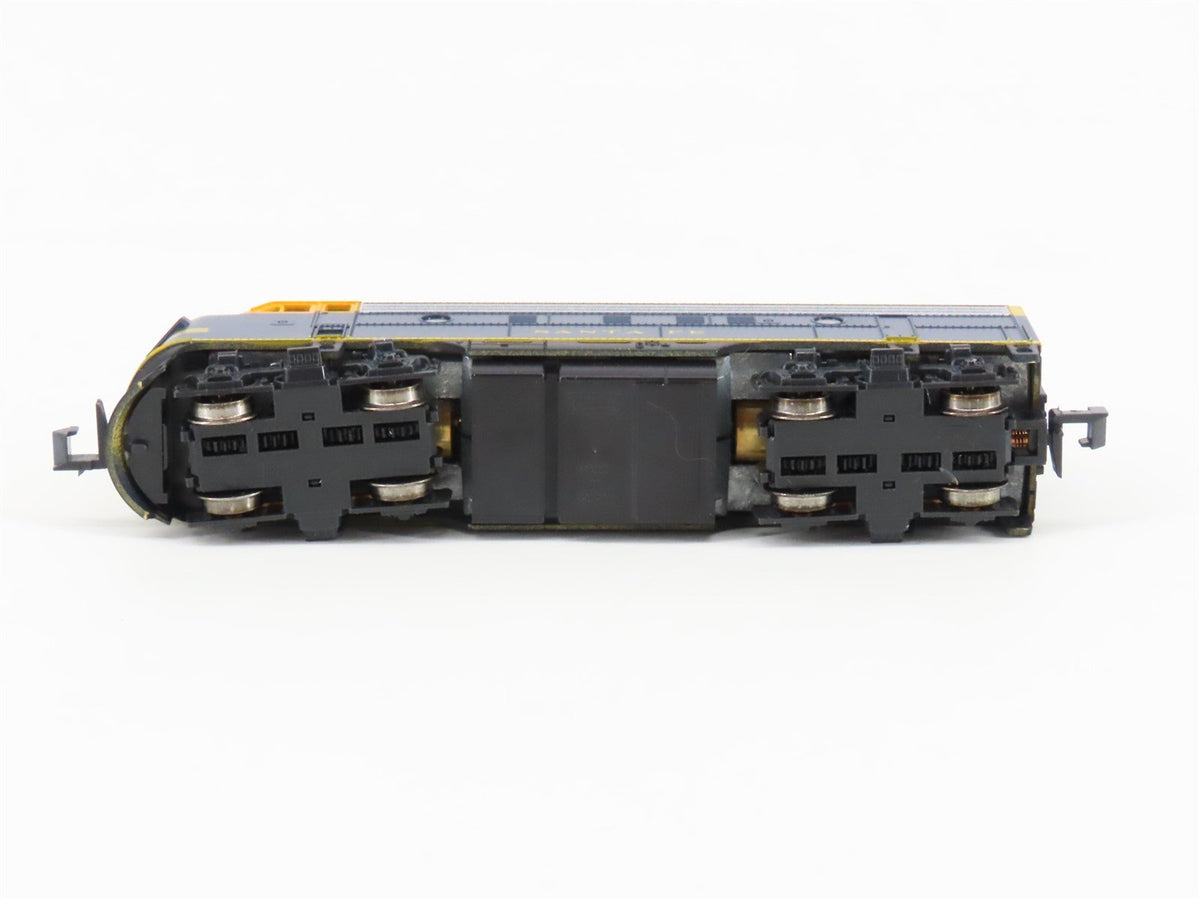 N Scale KATO 106-0402 ATSF Santa Fe EMD F7A Diesel Locomotive #235