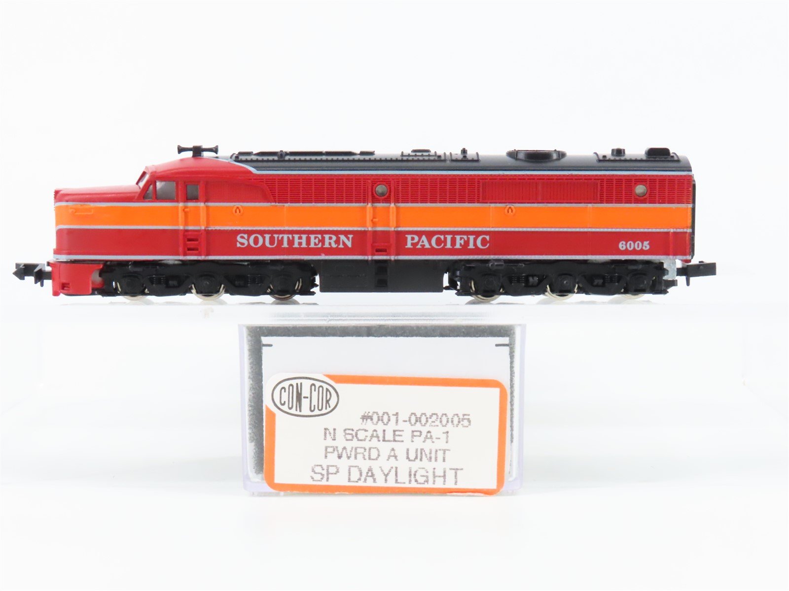 N Scale Con-Cor 001-002005 SP Southern Pacific "Daylight" ALCO PA1 Diesel #6005