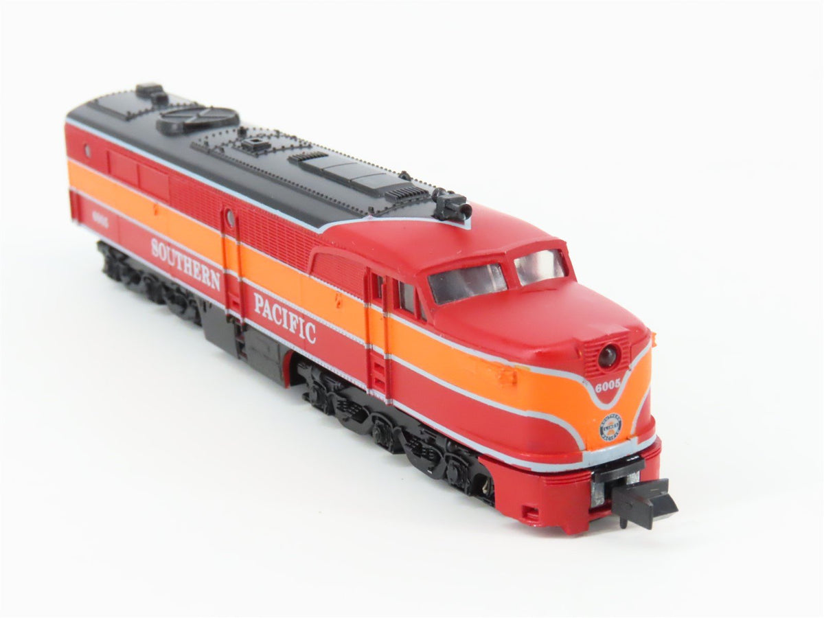 N Scale Con-Cor 001-002005 SP Southern Pacific &quot;Daylight&quot; ALCO PA1 Diesel #6005
