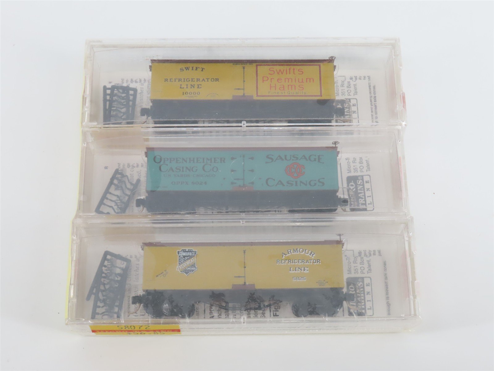 N Scale Micro-Trains MTL 58072 Meat-Packers of Chicago 36' Reefer 3-Pack Sealed