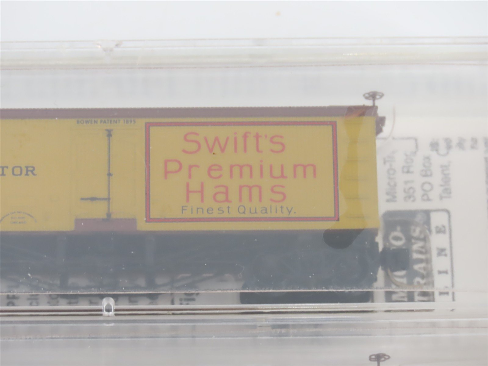 N Scale Micro-Trains MTL 58072 Meat-Packers of Chicago 36' Reefer 3-Pack Sealed