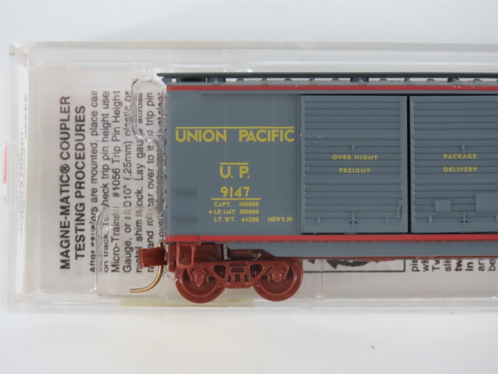 N Scale Micro-Trains MTL 23230 UP Union Pacific Challenger 40' Box Car #9147