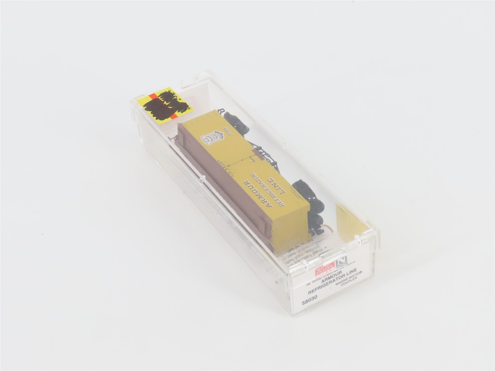 N Scale Micro-Trains MTL 58030 Armour Refrigerator Line 36' Wood Reefer #7306