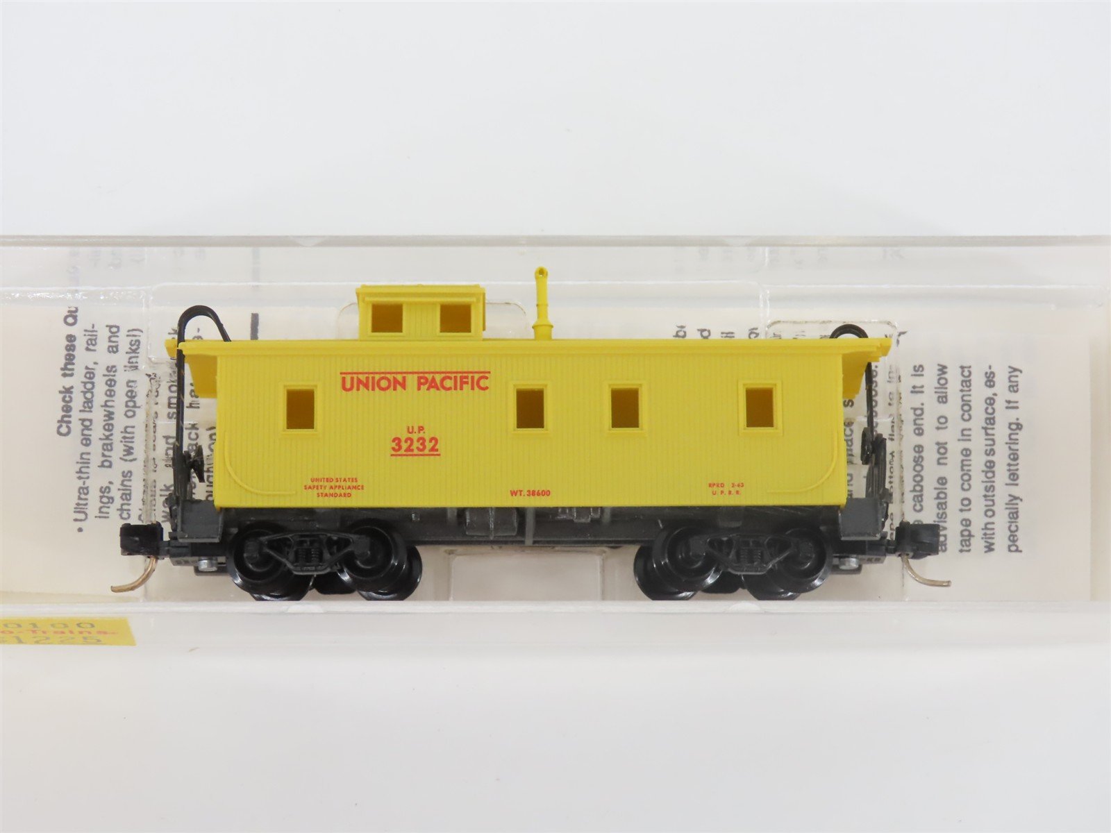 N Scale Micro-Trains MTL 50100 UP Union Pacific Railroad 34' Caboose #3232