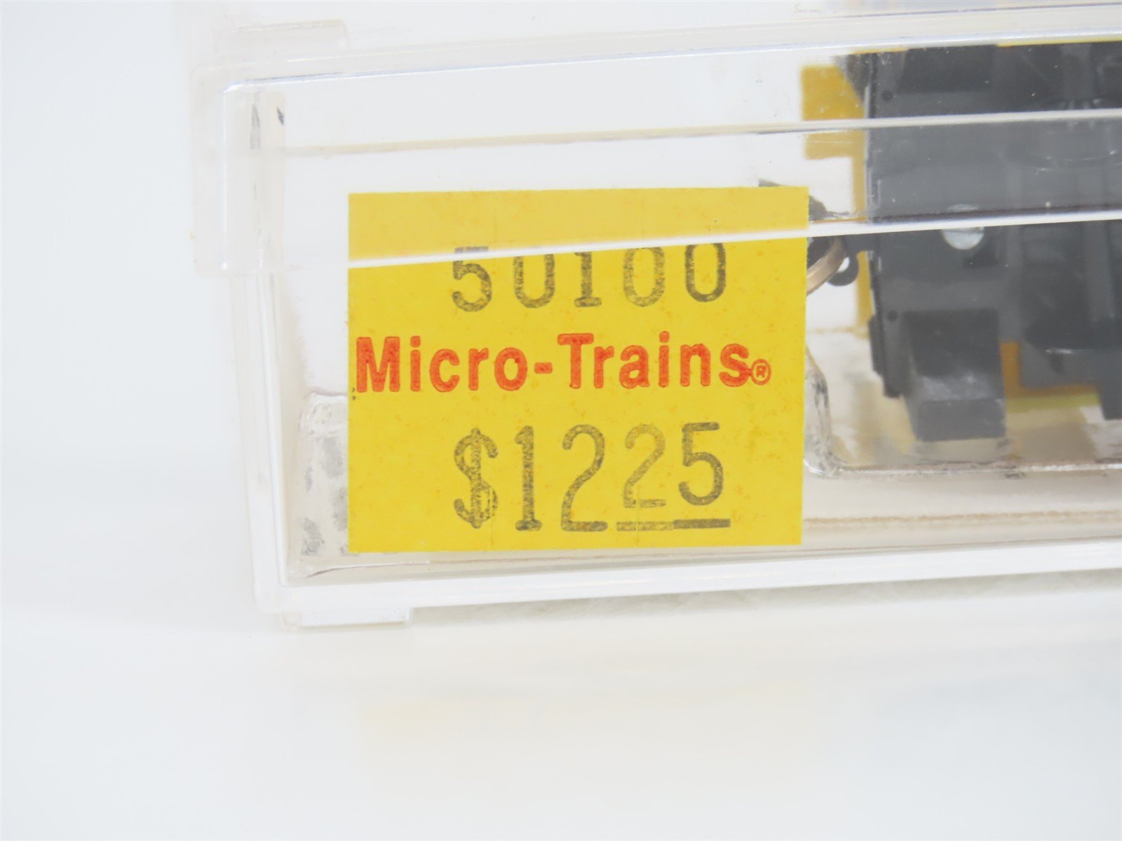 N Scale Micro-Trains MTL 50100 UP Union Pacific Railroad 34' Caboose #3232