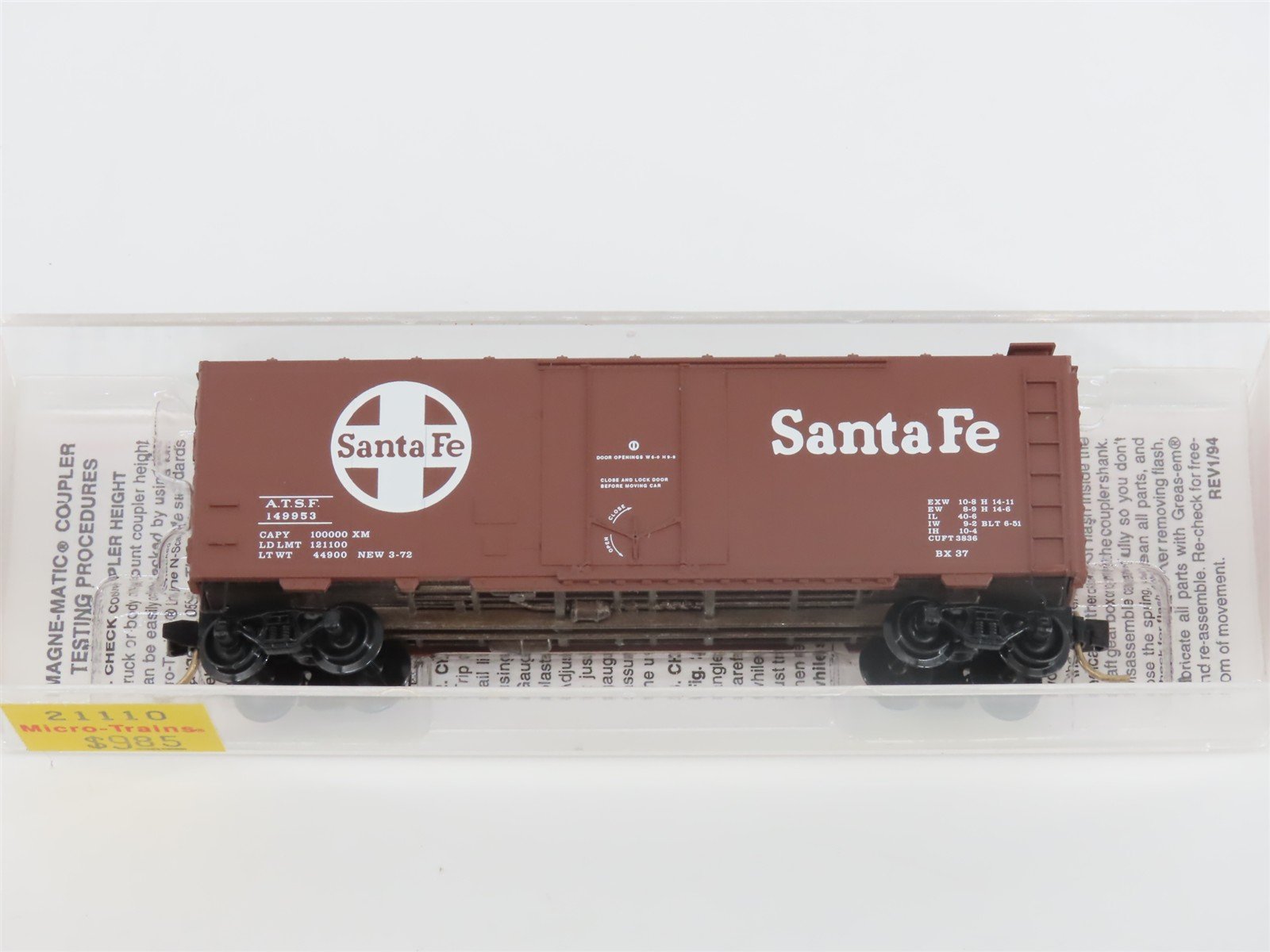 N Scale Micro-Trains MTL 21110 ATSF Santa Fe 40' Plug Door Box Car #149953